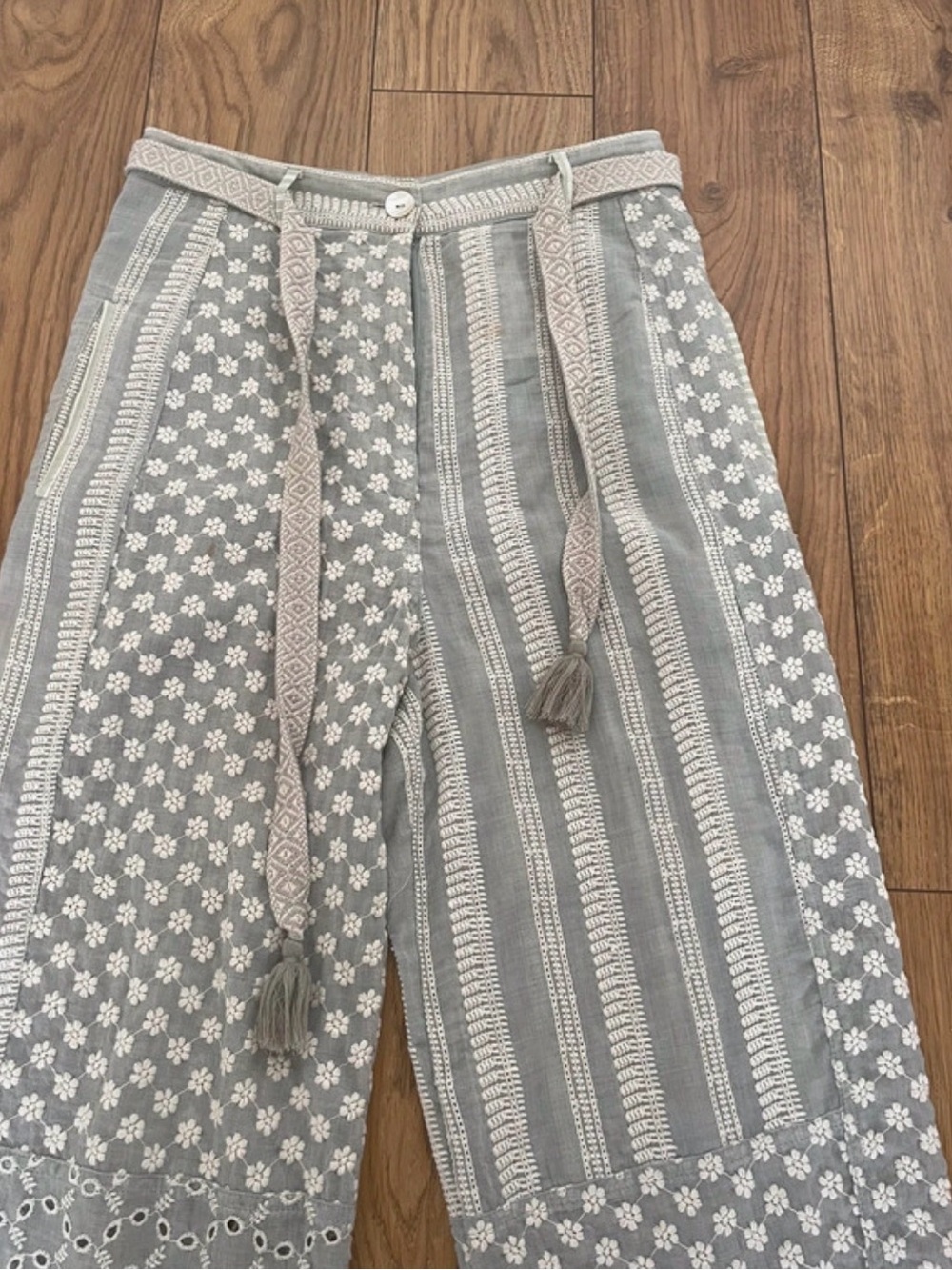 Zara Light Gray Patchwork Wide-Leg Pants - Picture 2 of 4